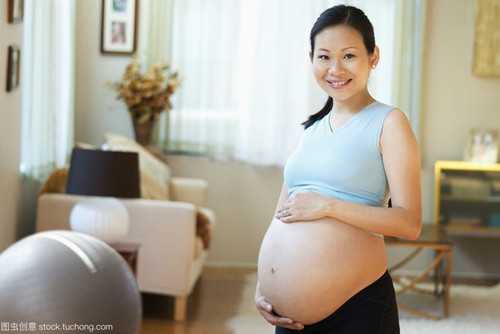 天津借卵怀孕_高龄女性做试管会有危险吗？要注意什么？
